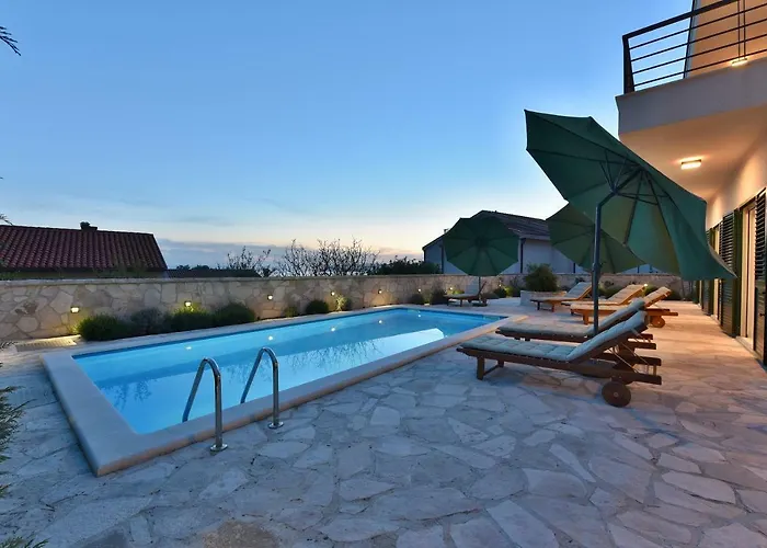 Dodo ماكارسكا