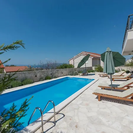 Willa Dodo Makarska